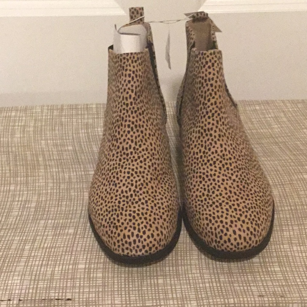 Leopard booties